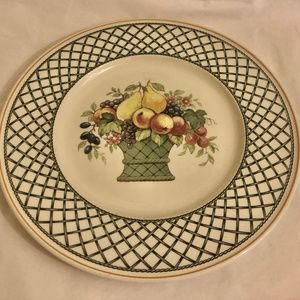 Villeroy & Boch Basket Pattern 10.5” dinner plate